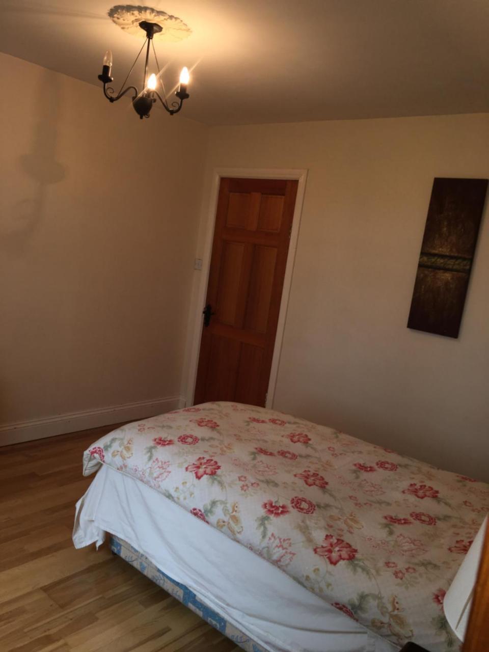 Oakdale, Templemore, E41f856